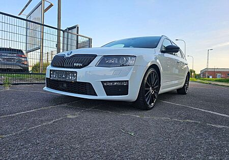 Skoda Octavia Combi RS 4x4