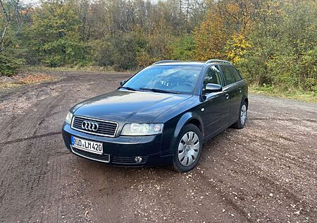 Audi A4 Avant 2.4 BITTE LESEN