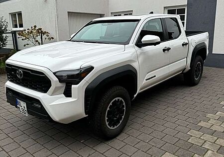 Toyota Tacoma TRD Off Road w/Premium Package