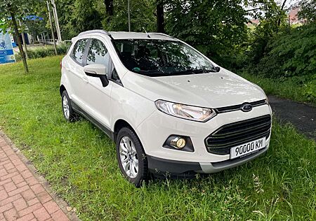 Ford EcoSport Titanium 1,5Ltr PDC KeylessGo Neue Allwetter 90Tkm