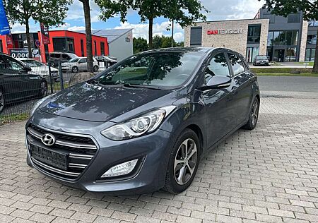 Hyundai i30 blue Passion 1,6 Automatik Navi Tempomat