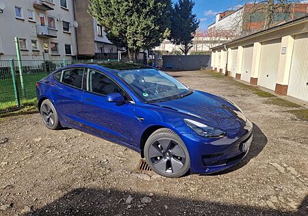 Tesla Model 3 Standard Reichweite Plus Hinterradantrieb