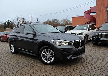 BMW X1 xDri 25e Advantage*Panorama*Navi Prof*AHK*DAB