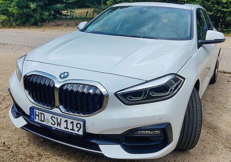 BMW 118i 118 Sport Line iA F40