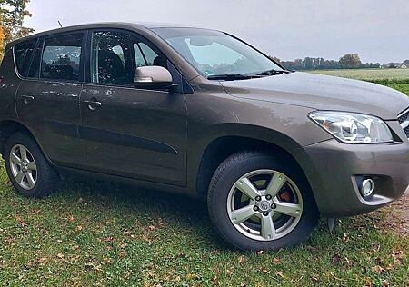 Toyota RAV 4 RAV4 Diesel 2.2 D-4D 4x2 Sol