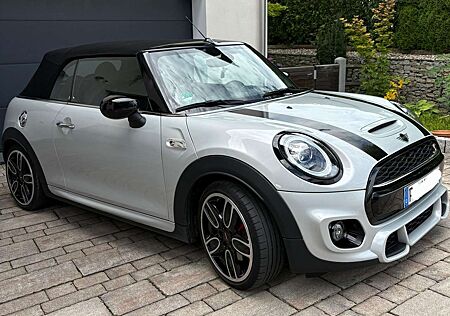 Mini Cooper S Cabrio John. Cooper Works Trim, Mod. 2021, Soundsystem