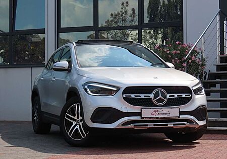 Mercedes-Benz GLA 220 d Autom. Leder Panorama Standheizung