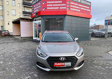 Hyundai i40 blue Trend/Navi/DAB/Tempomat/Bluetooth/Sitzheizung