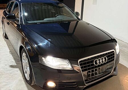 Audi A4 Avant 2.0 TDI DPF multitronic Ambition