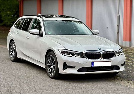 BMW 320d 320 Touring Aut. Advantage