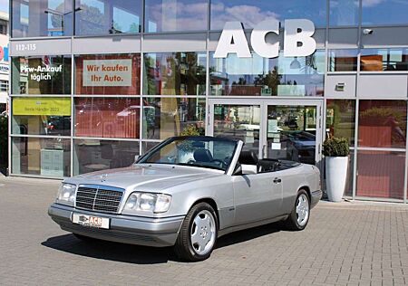 Mercedes-Benz E 220 Cabrio FINAL EDITION / AMG / BRD / W124