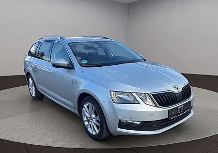 Skoda Octavia 1,6TDI Combi DSG Clever Kamera Navi Keyl