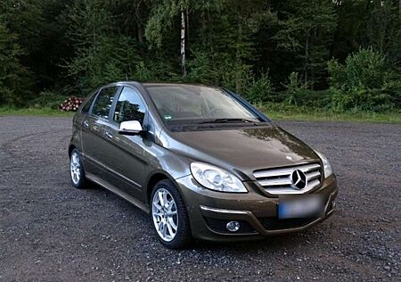 Mercedes-Benz B 180 BlueEFFICIENCY