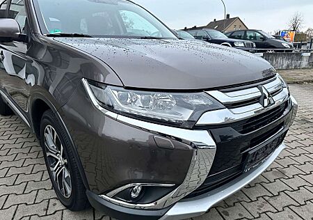 Mitsubishi Outlander SUV-Star+ 4WD * 1.Hand * Automatik