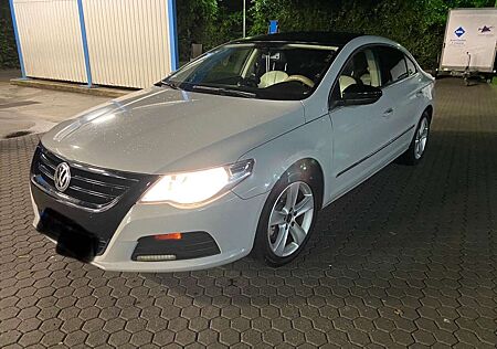 VW Passat CC Volkswagen 2.0 TDI DSG