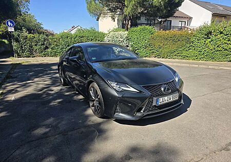 Lexus RC 300h F SPORT ,Rentnerfahrzeug ,Mark Levinson ,wenig km
