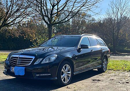 Mercedes-Benz E 350 T CDI DPF 4Matic BlueEFFICIENCY 7G-TRONIC