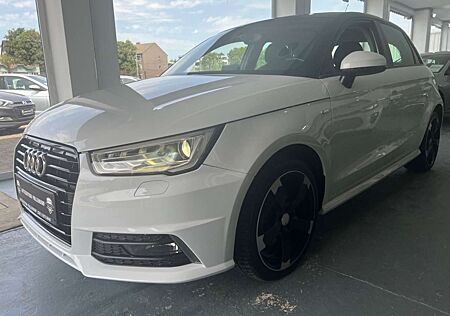 Audi A1 Sportback basis/ S-Line/ Schwarzem Dach/LED!!