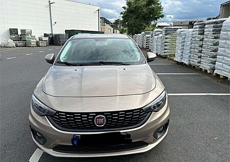 Fiat Tipo 5-Türer 1.4 16V Lounge