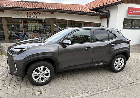 Toyota Yaris Cross Hybrid FWD Team Deutschland