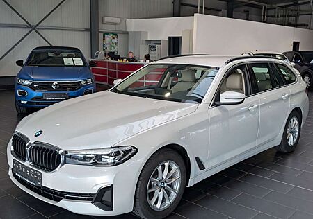 BMW 520 d Touring Aut. Standhzg 8-fach Lenkradhzg PDC