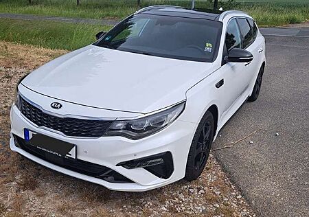 Kia Optima GT-Line, Panoramadach
