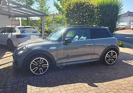 Mini Cooper S John Cooper Works Paket
