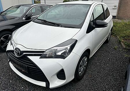 Toyota Yaris 1.0 VVT-i Cool Klima, BC