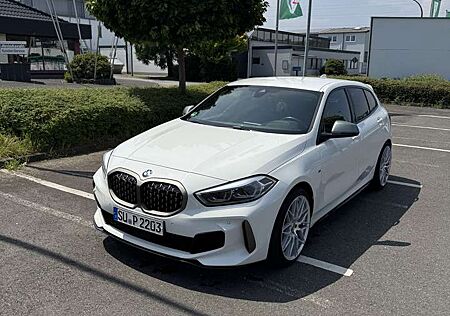 BMW 135 M135 i xDrive
