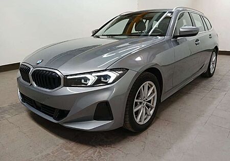 BMW 320 d xDrive Tour. ACC Kamera HiFi LED NP:67.000€