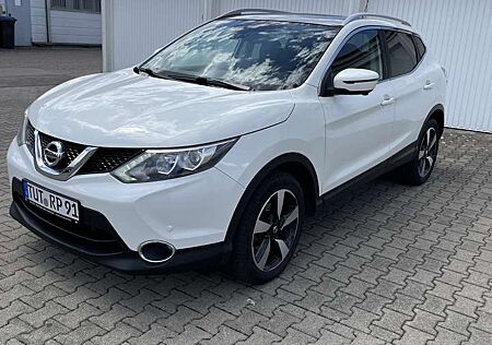 Nissan Qashqai 1.6 dCi Xtronic N-Connecta