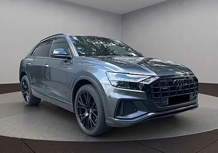 Audi Q8 50TDI qu S-Line*PANO*HUP*AHK*ACC*AIRMATIC*LED