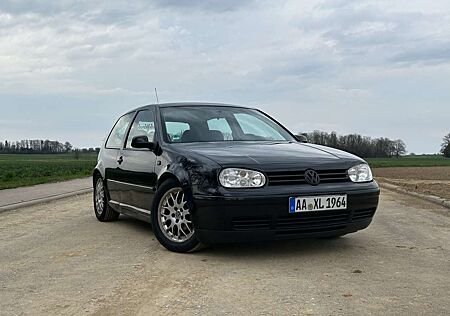 VW Golf Volkswagen 1.6 Pacific