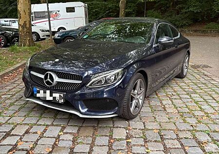 Mercedes-Benz C 250 Coupe / Panorama / Leder / Fahrassistent