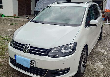 VW Sharan Volkswagen 2.0 TDI DSG (BlueMotion Technology) Highlin