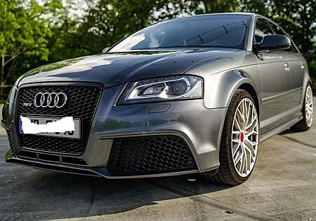 Audi RS3 Sportback S tronic!!