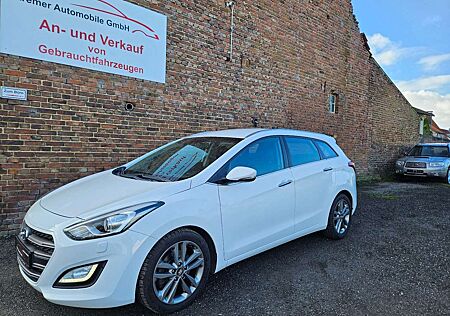 Hyundai i30 cw blue 1.6 Premium