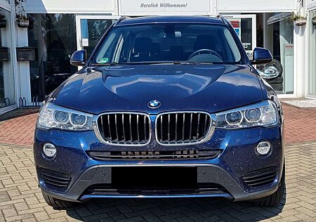 BMW X3 xDrive20d/NAVI/Allrad/Bi-Xenon/AHK/Sitzheizung