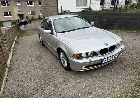 BMW 525 i Business Paket| Scheckheftgepflegt|