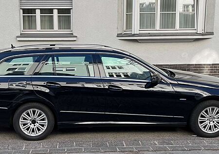 Mercedes-Benz E 250 T CDI DPF BlueEFFICIENCY Automatik Elegance