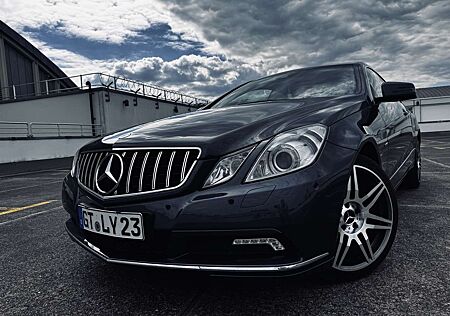 Mercedes-Benz E 250 CDI DPF Coupe BlueEFFICIENCY Automatik Avantgarde
