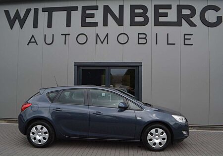 Opel Astra J Lim. 5-trg. Edition