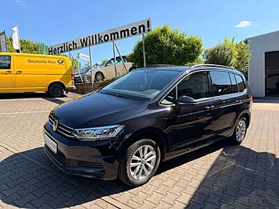 Volkswagen Touran 1.5TSI DSG Comfortline *7Sitze*Anhängerkupplung