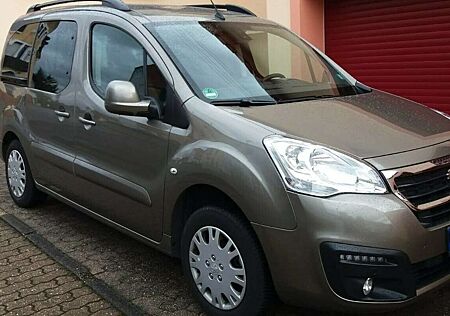 Peugeot Partner Tepee 1.2 110 Stop&Start Allure
