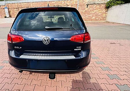 VW Golf Volkswagen 1.2 TSI BlueMotion Technology Lounge