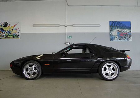 Porsche 928 GTS, 61.317 Kilometer, Traumzustand