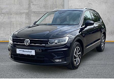 VW Tiguan Volkswagen 2.0 TDI DSG 4M AHK PANOD STANDHZG ACC eKLAPPE