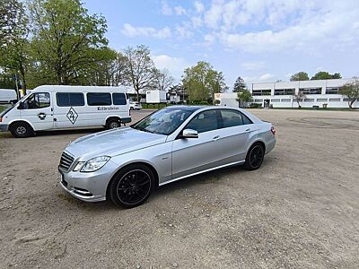 Mercedes-Benz E 200 E 200 CGI BlueEfficiency (212.048)