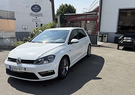 VW Golf Volkswagen 1.2 TSI BlueMotion Technology Lounge