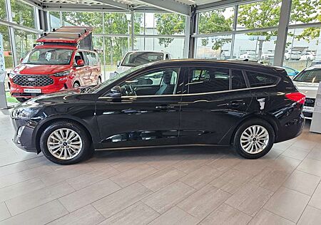 Ford Focus Turnier Titanium Navi LED